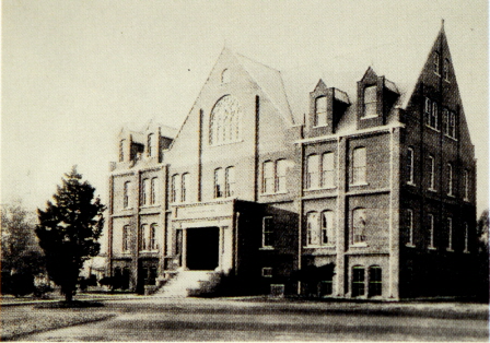 지난 1932년에 건립된 숭실대학의 본관이다.