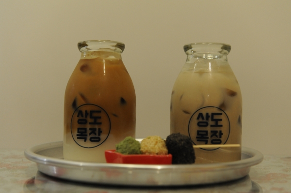 '상도목장'의 ‘카페목장’과 ‘미숫가루’, 그리고 ‘경단’이다.