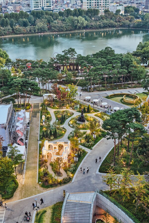 '베르테르 가든' 롯데월드타워의 모습이다.